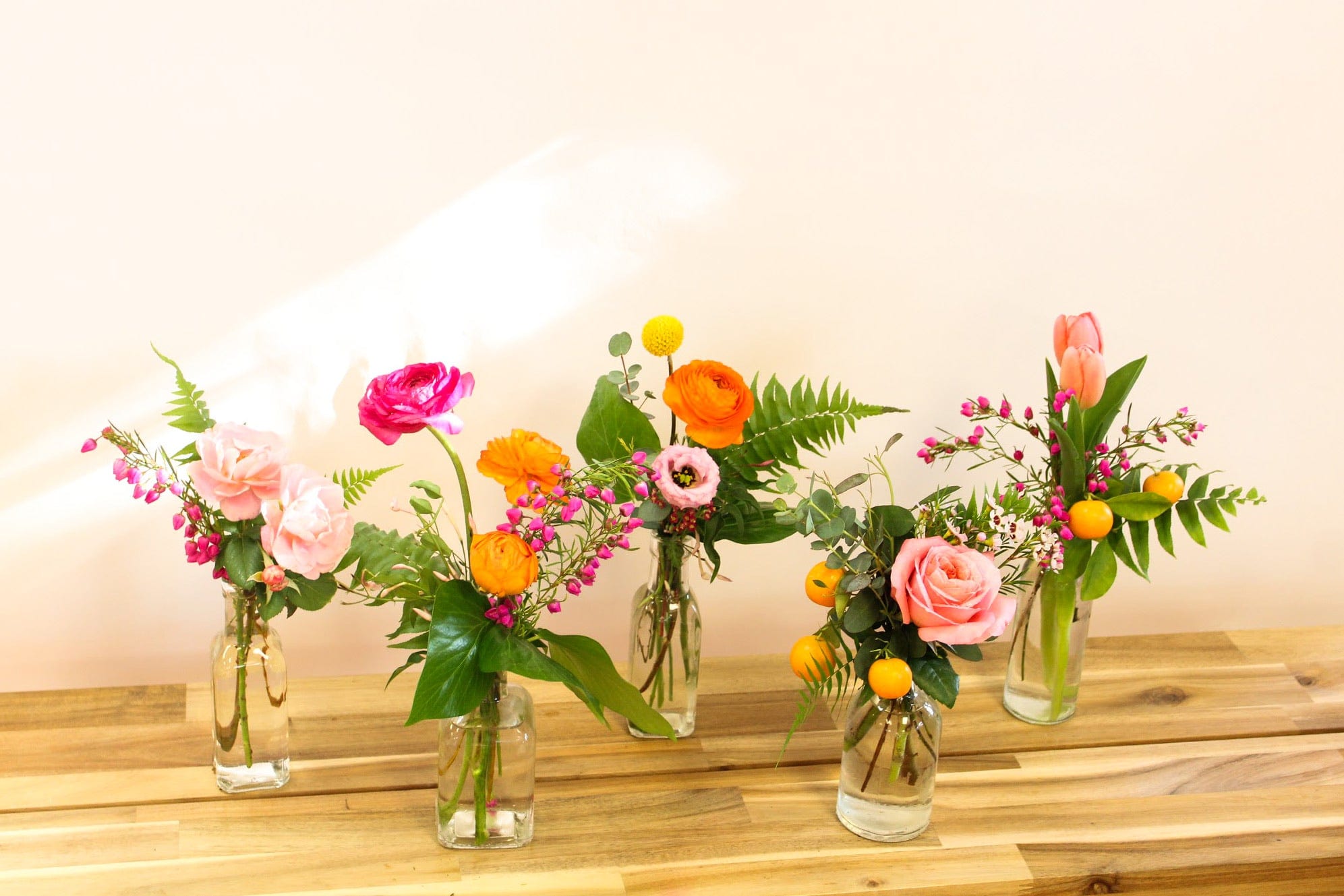 Small vases cheap with flowers