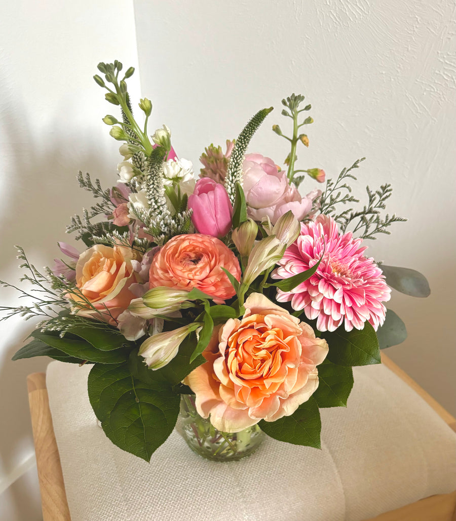 Mother’s Day Mini Arrangement (pastel)